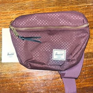 *Brand New* Herschel Fifteen Plum Dot Check Waist Pack, 6.5”H x 7.75”W x 2”D, 2L